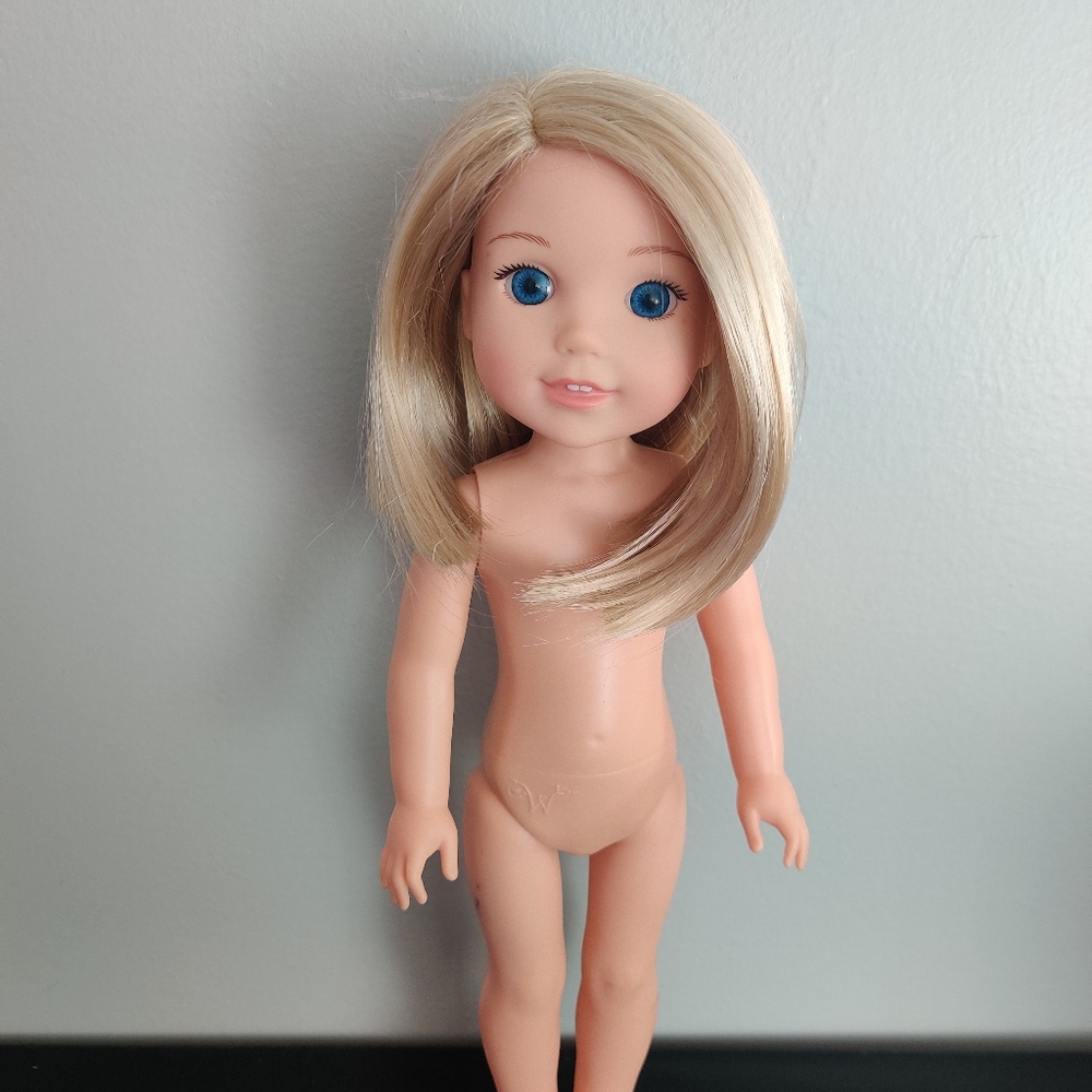 American girl doll Wellie Wishers Camille